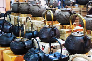 2013中國(guó)洛陽(yáng)工藝美術(shù)品及旅游商品博覽會(huì)啟幕，開(kāi)啟藝術(shù)與收藏盛宴